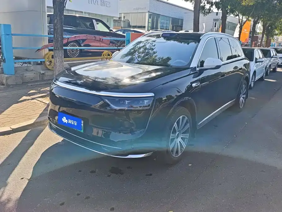 AITO Wenjie AITO M8 Range Extender Max+ Edition 53.4kWh 5-seater 2025