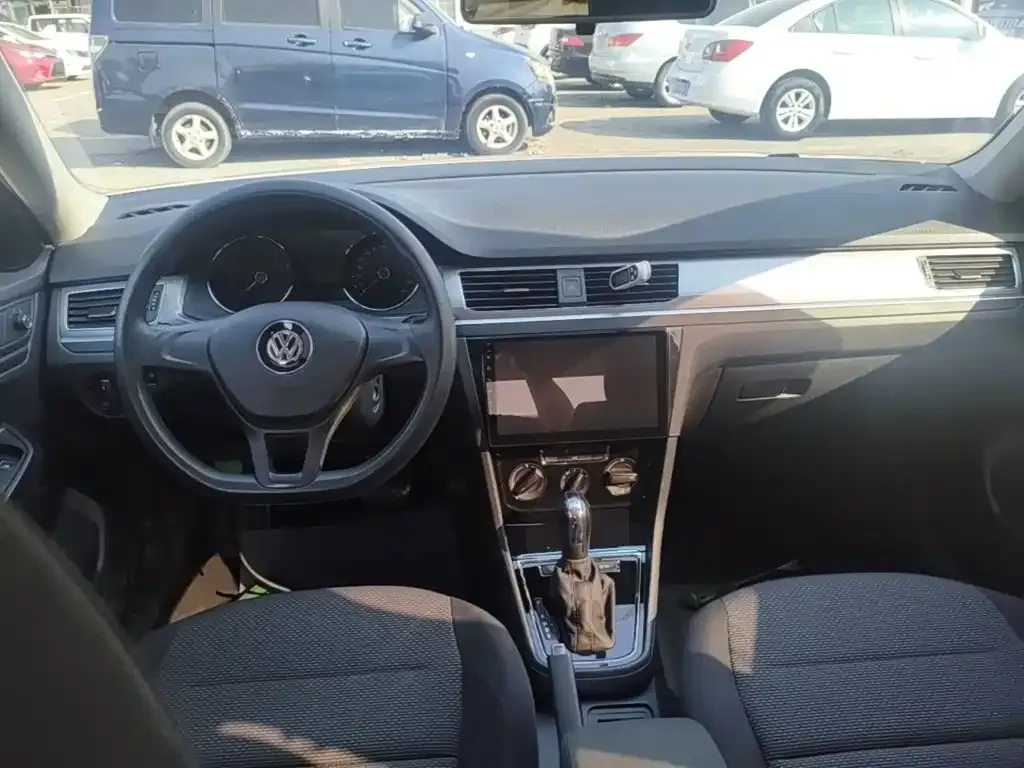 Volkswagen Bora Facelift Bora Legend 1.5L Automatic Fashion Type China VI 2020 — фото 10