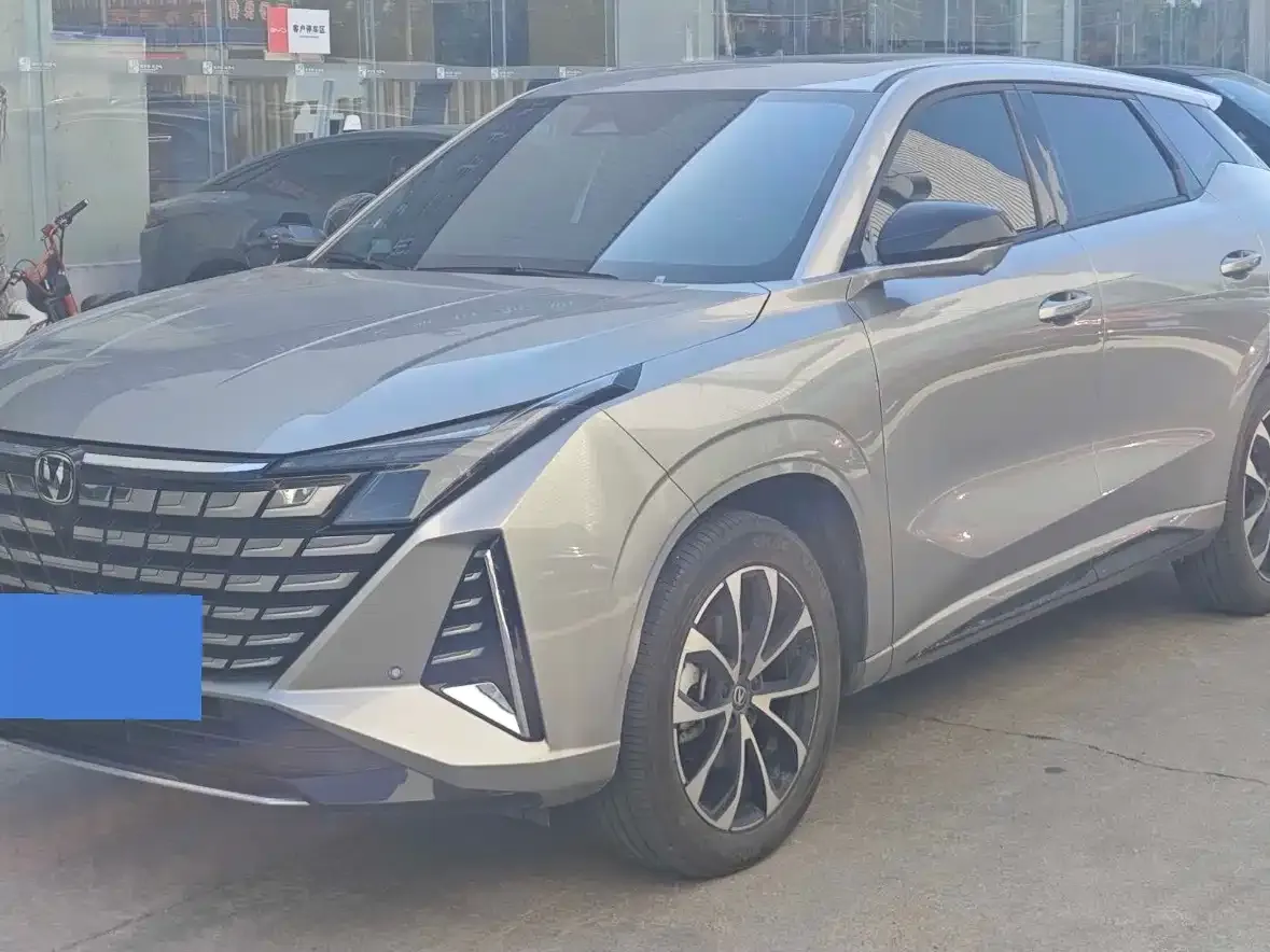 Changan UNI-Z New Energy Blue Whale iDD 125km Surpassing Edition 2024