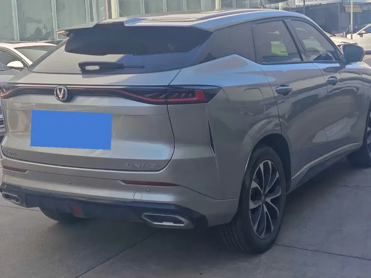 Changan UNI-Z New Energy Blue Whale iDD 125km Surpassing Edition 2024 — фото 7