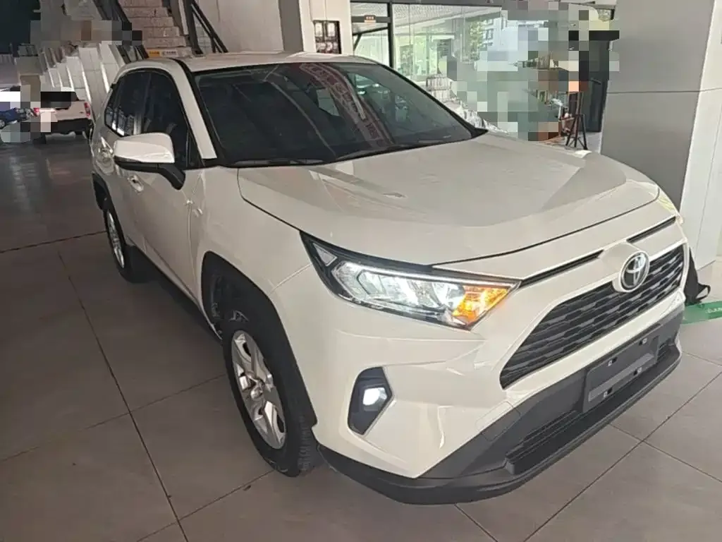 Toyota RAV4 Rongfang 2.0L CVT FWD Urban Edition 2024 — фото 4