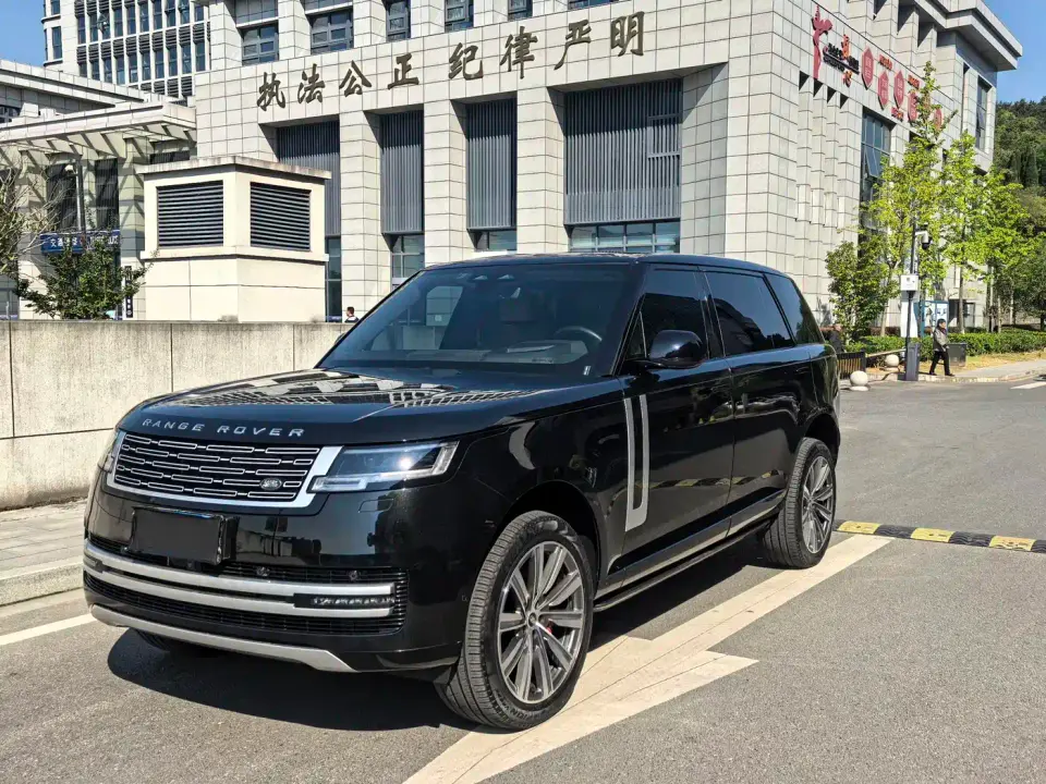 Land Rover Range Rover 3.0 L6 400PS Genesis Extended Version 2023