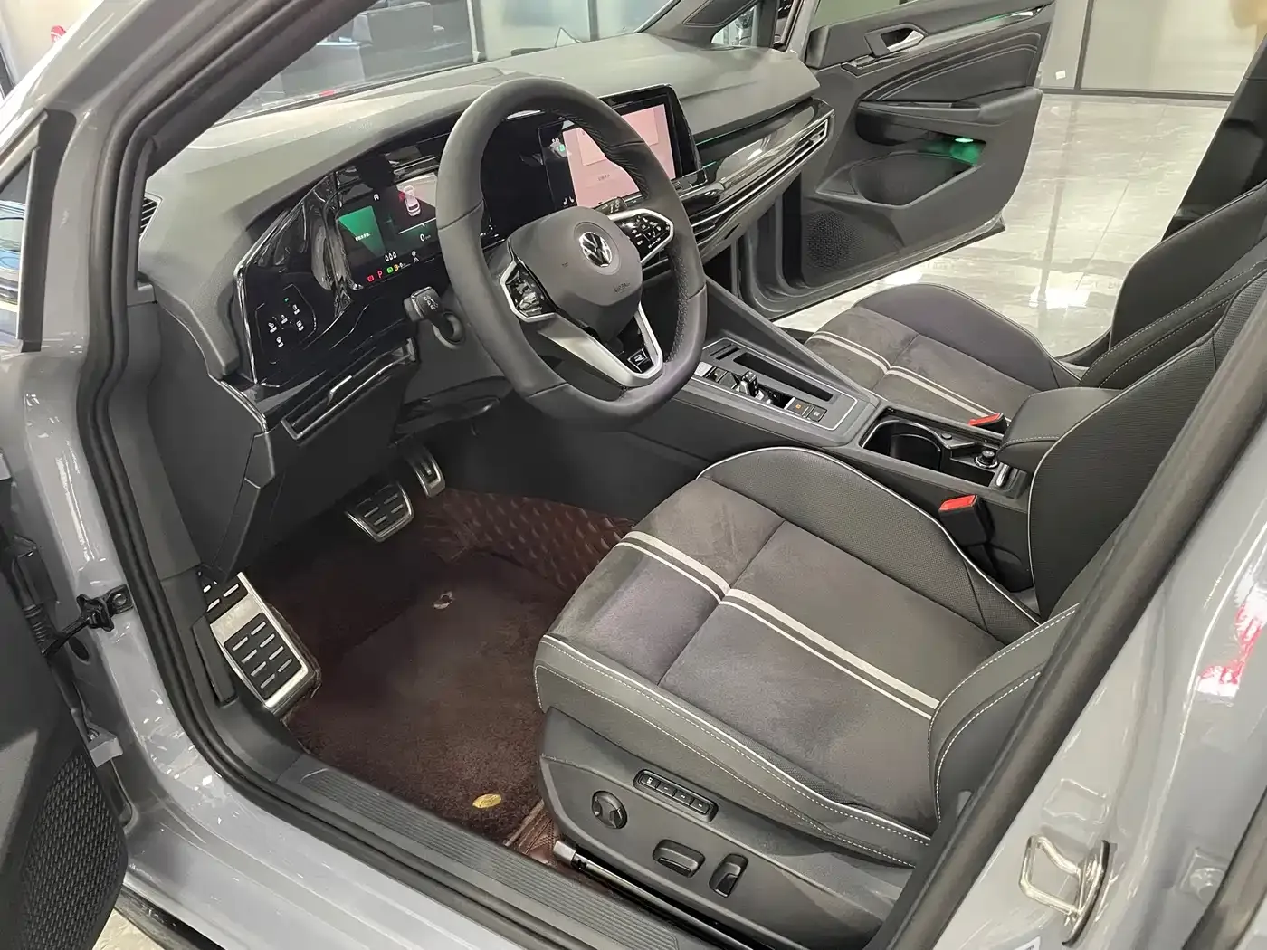 Volkswagen Golf 280TSI DSG R-Line Lite 2022 — фото 5
