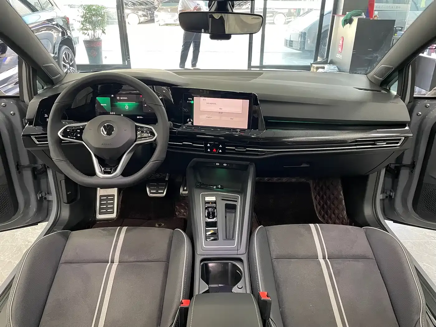 Volkswagen Golf 280TSI DSG R-Line Lite 2022 — фото 7