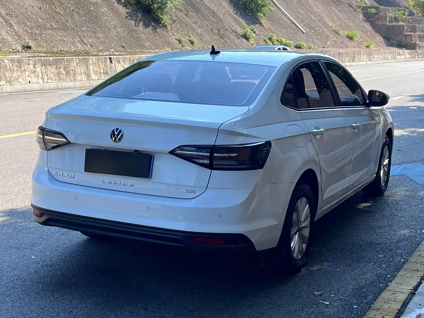 Volkswagen Lavida Xinrui 1.5L Auto Xinyi Edition 2024 — фото 5