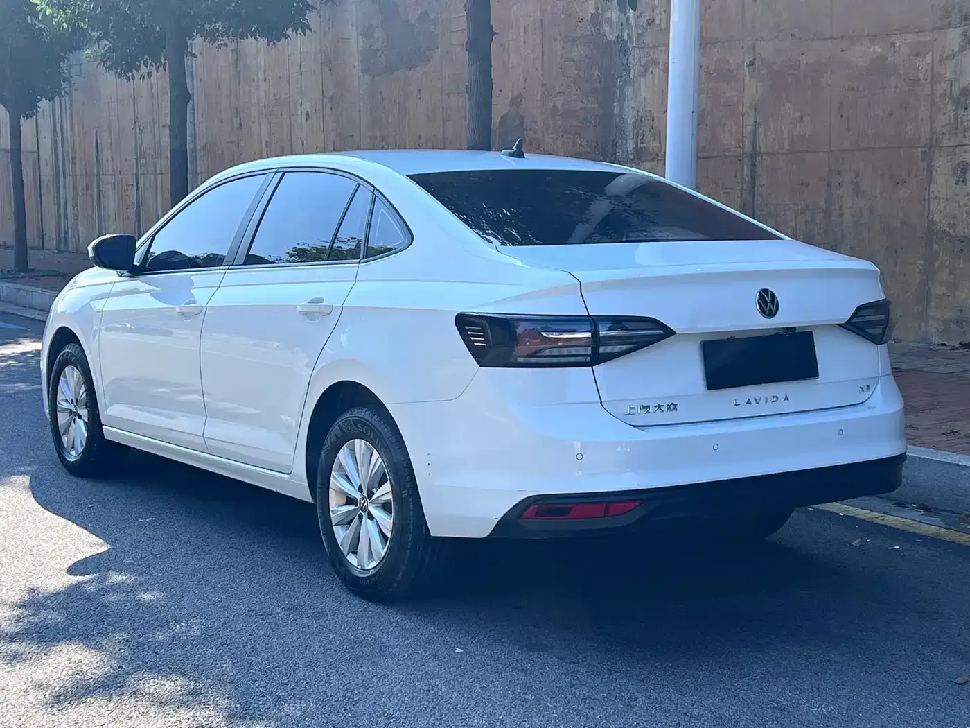 Volkswagen Lavida Xinrui 1.5L Auto Xinyi Edition 2024 — фото 6