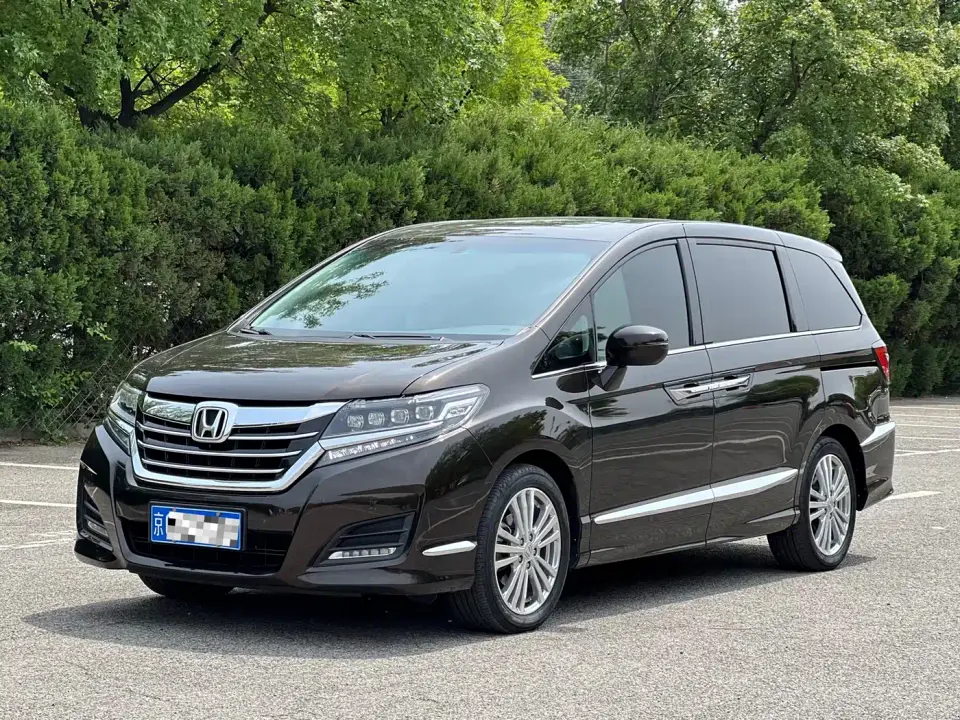 Honda Elysion 2.4L Luxury Edition 2019
