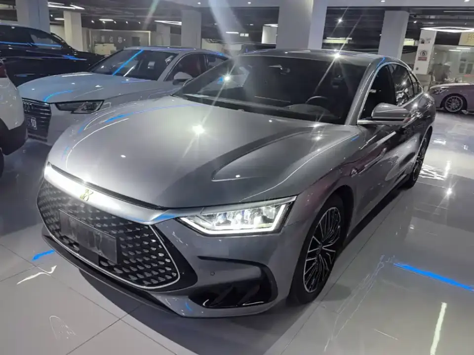 BYD Han DM-i Glory Edition 121KM Honor 2024