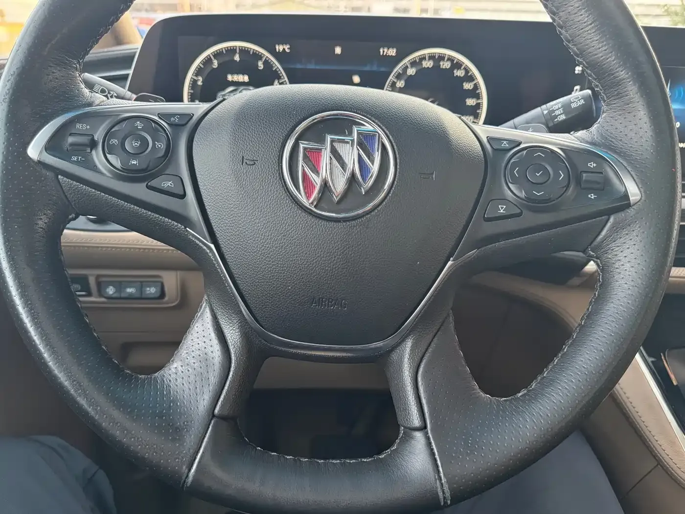 Buick GL8 ES Landmark 653T Intelligent Flagship 2020 — фото 13