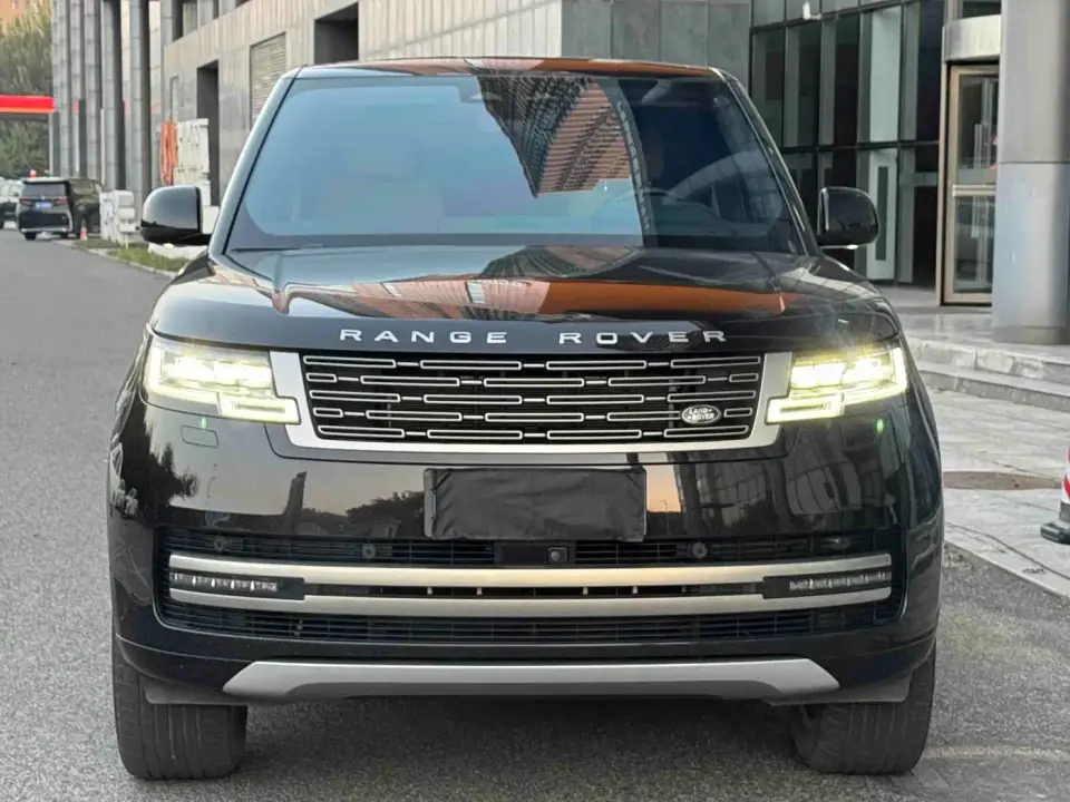 Land Rover Range Rover 3.0 L6 400PS Golden Age Extended 7-Seater 2024