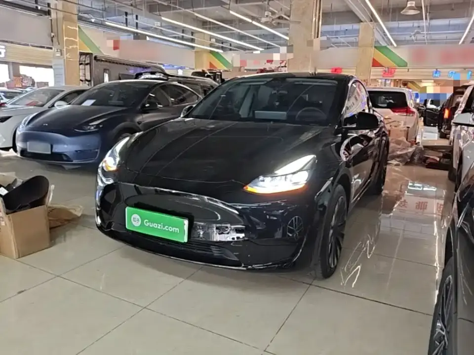 Tesla Model Y Facelift Rear-Wheel Drive Version 2023