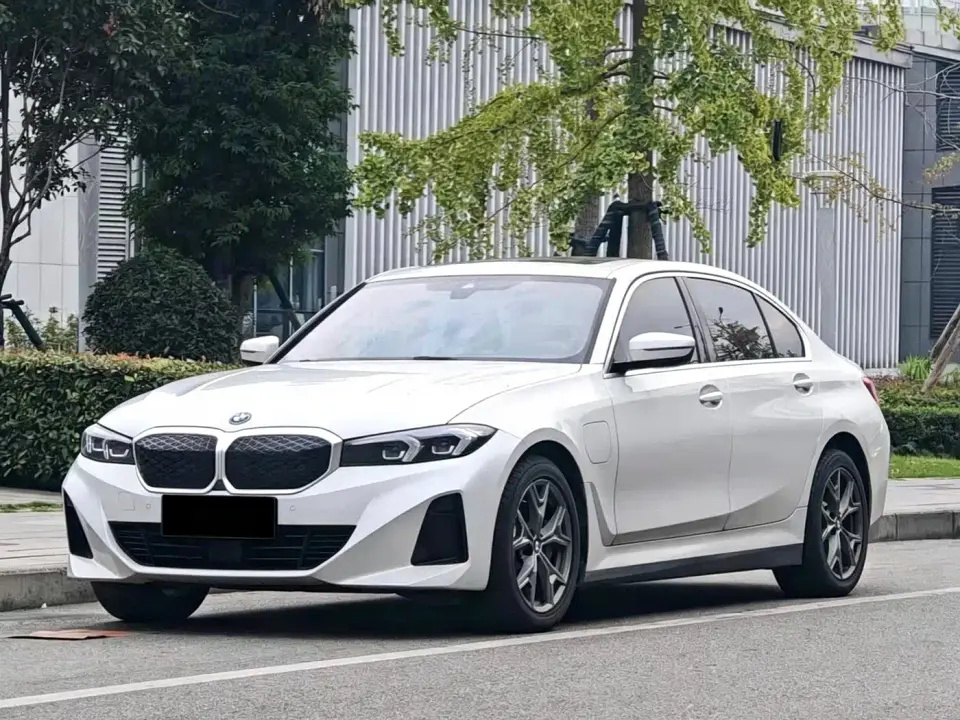 BMW i3 eDrive 35 L 2025