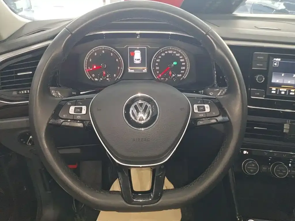 Volkswagen Tayron 330TSI 2WD Luxury China VI 2020 — фото 11