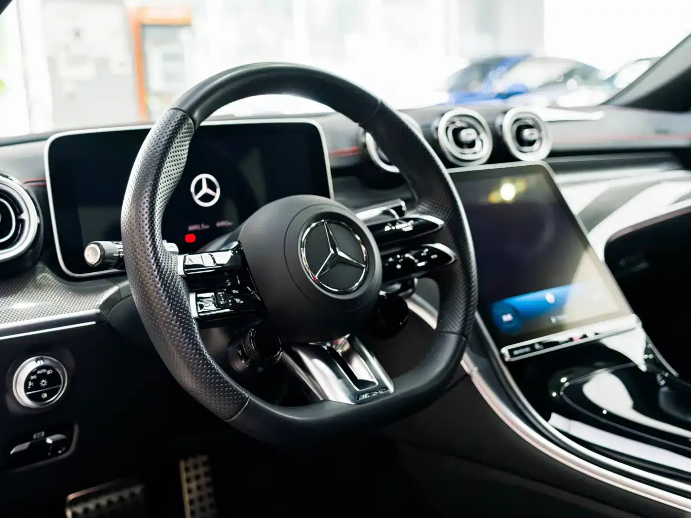 Mercedes-Benz C-Class AMG Facelift AMG C 43 4MATIC 2025 — фото 3