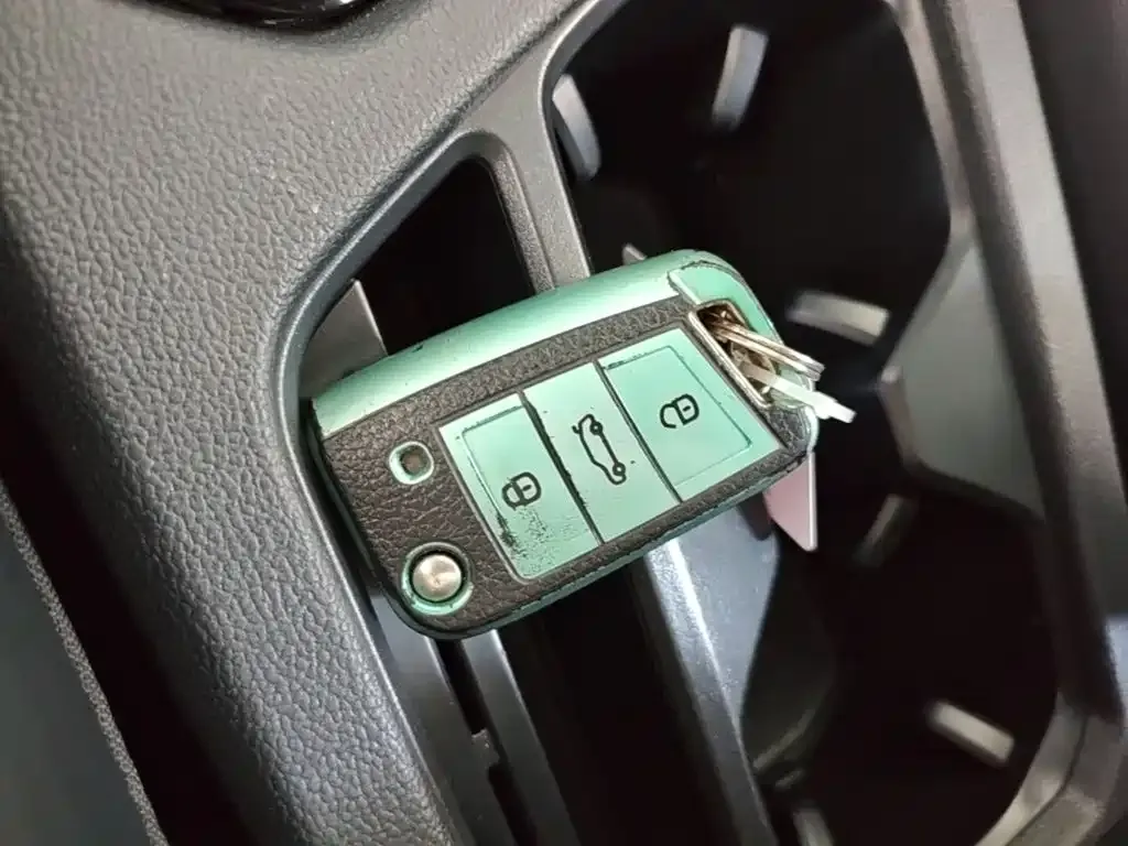 Volkswagen Tharu 280TSI 2WD Luxury Plus 2021 — фото 9