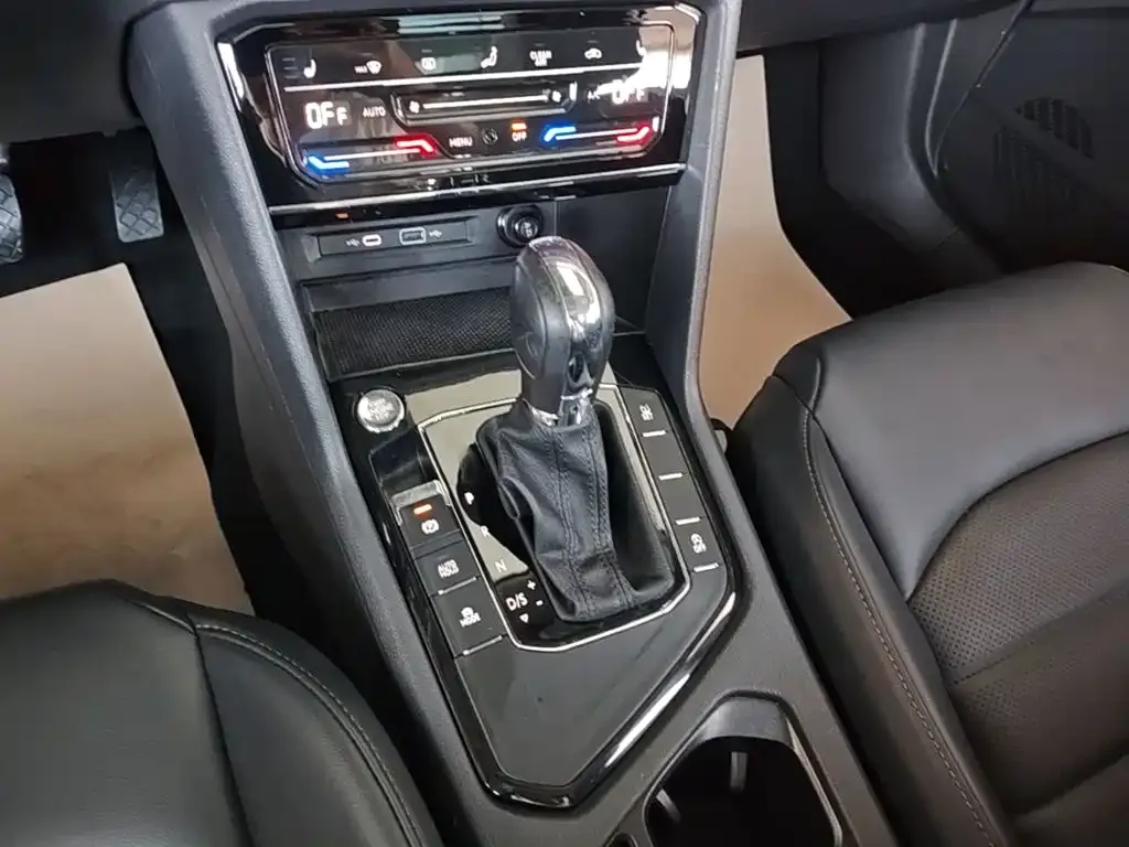 Volkswagen Tharu 280TSI 2WD Luxury Plus 2021 — фото 14