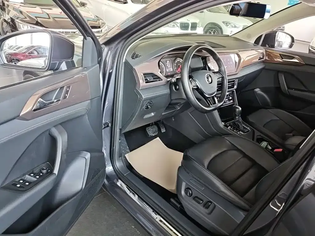 Volkswagen Tharu 280TSI 2WD Luxury Plus 2021 — фото 16