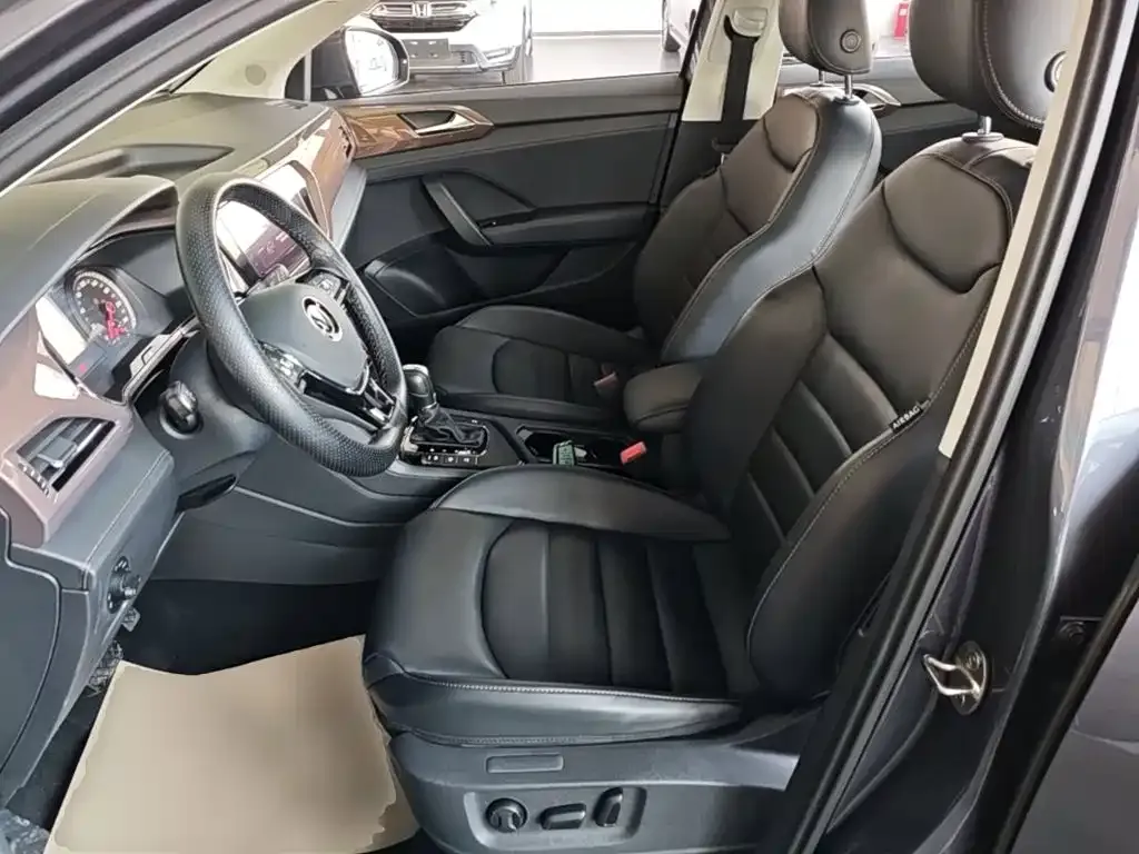 Volkswagen Tharu 280TSI 2WD Luxury Plus 2021 — фото 15