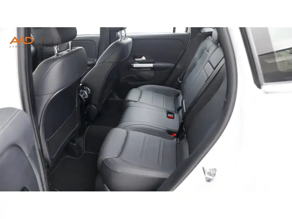 Mercedes-Benz GLA-Class GLA 200 2022 — фото 7