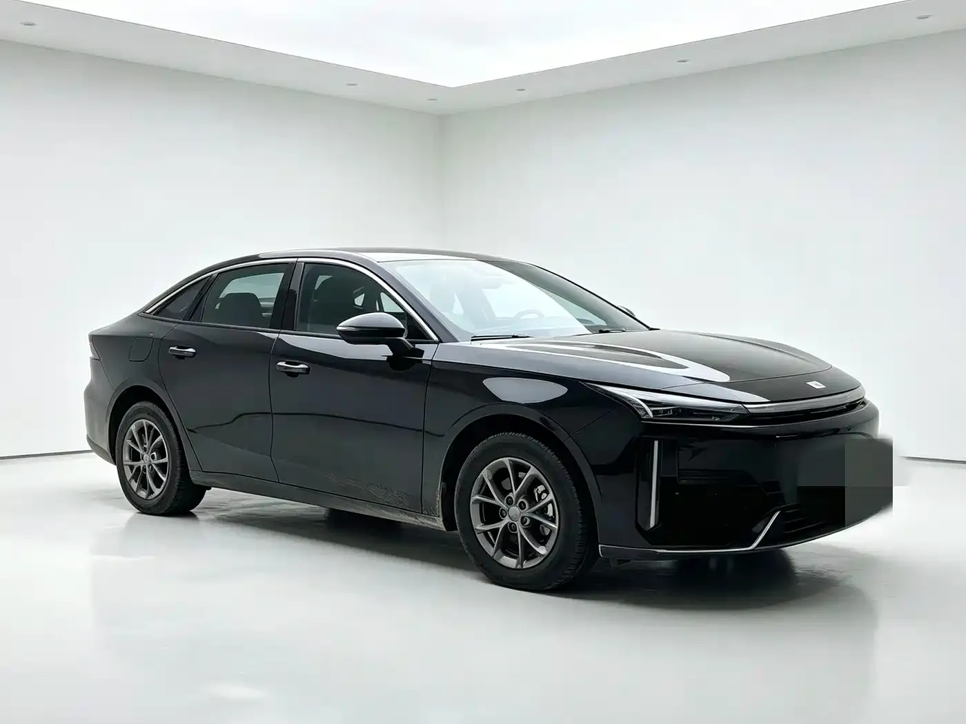 Geely Galaxy Galaxy L6 EM-i 60km Explorer Edition 2025 — фото 3