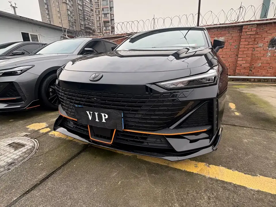 Changan UNI-V 1.5T Deluxe Sport 2024