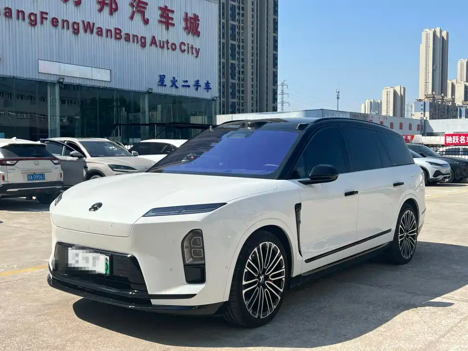 NIO ES8 Base Model 2026