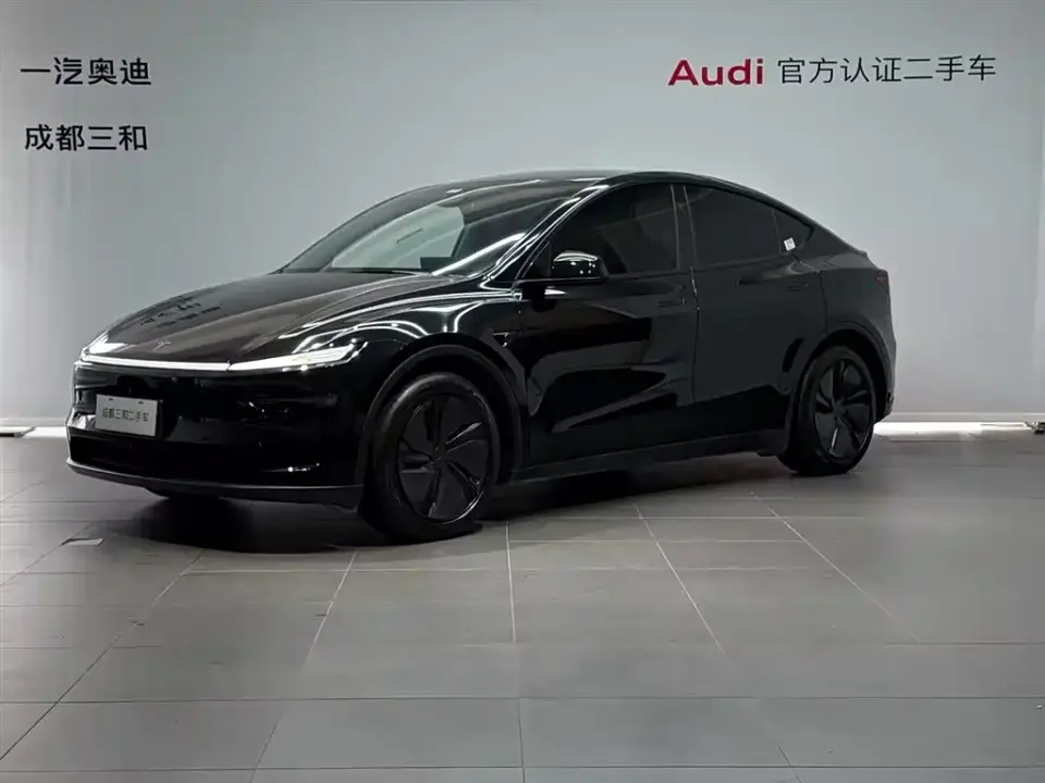 Tesla Model Y Rear-Wheel Drive 2025