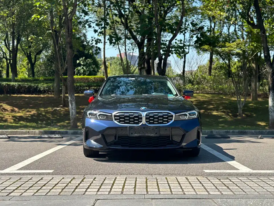 BMW 3 Series 325Li M Sport Package 2023