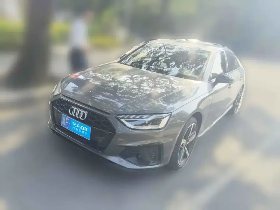 Audi A4L 2 Million Celebration Edition 40 TFSI Luxury Dynamic 2025