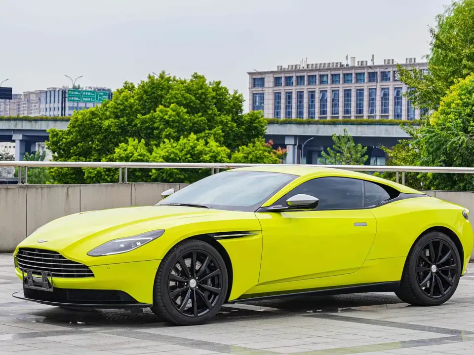 Aston Martin DB11 Model 4.0T V8 Coupe 2023
