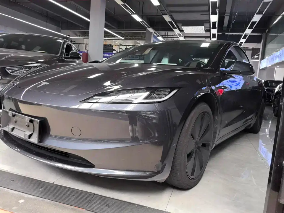 Tesla Model 3 Model Long Range Rear-Wheel Drive 2025