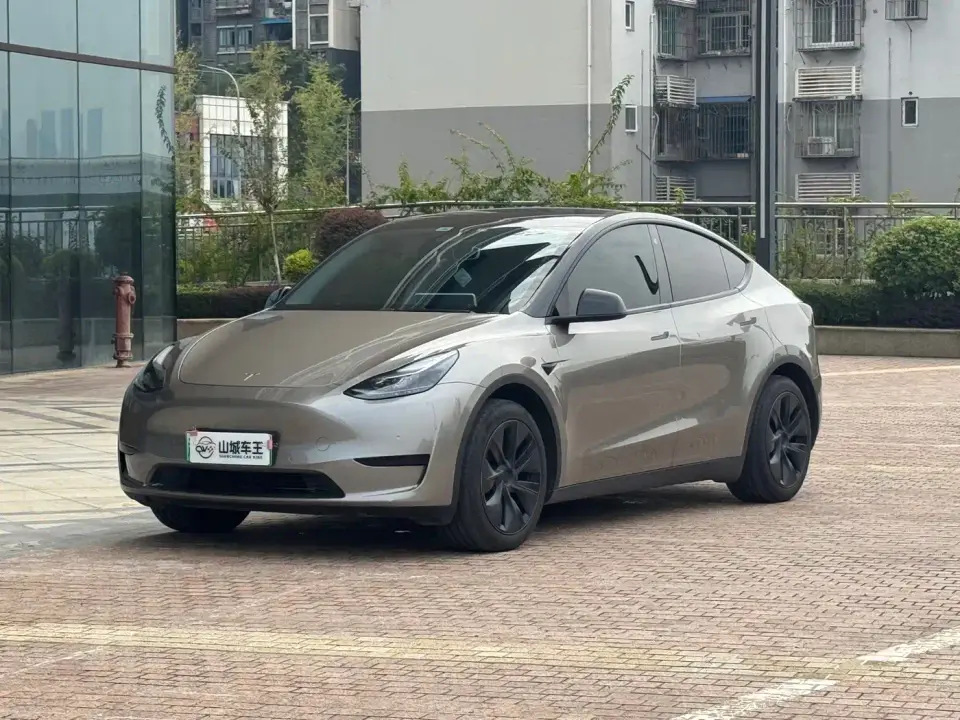 Tesla Model Y Rear-Wheel Drive Edition 2023