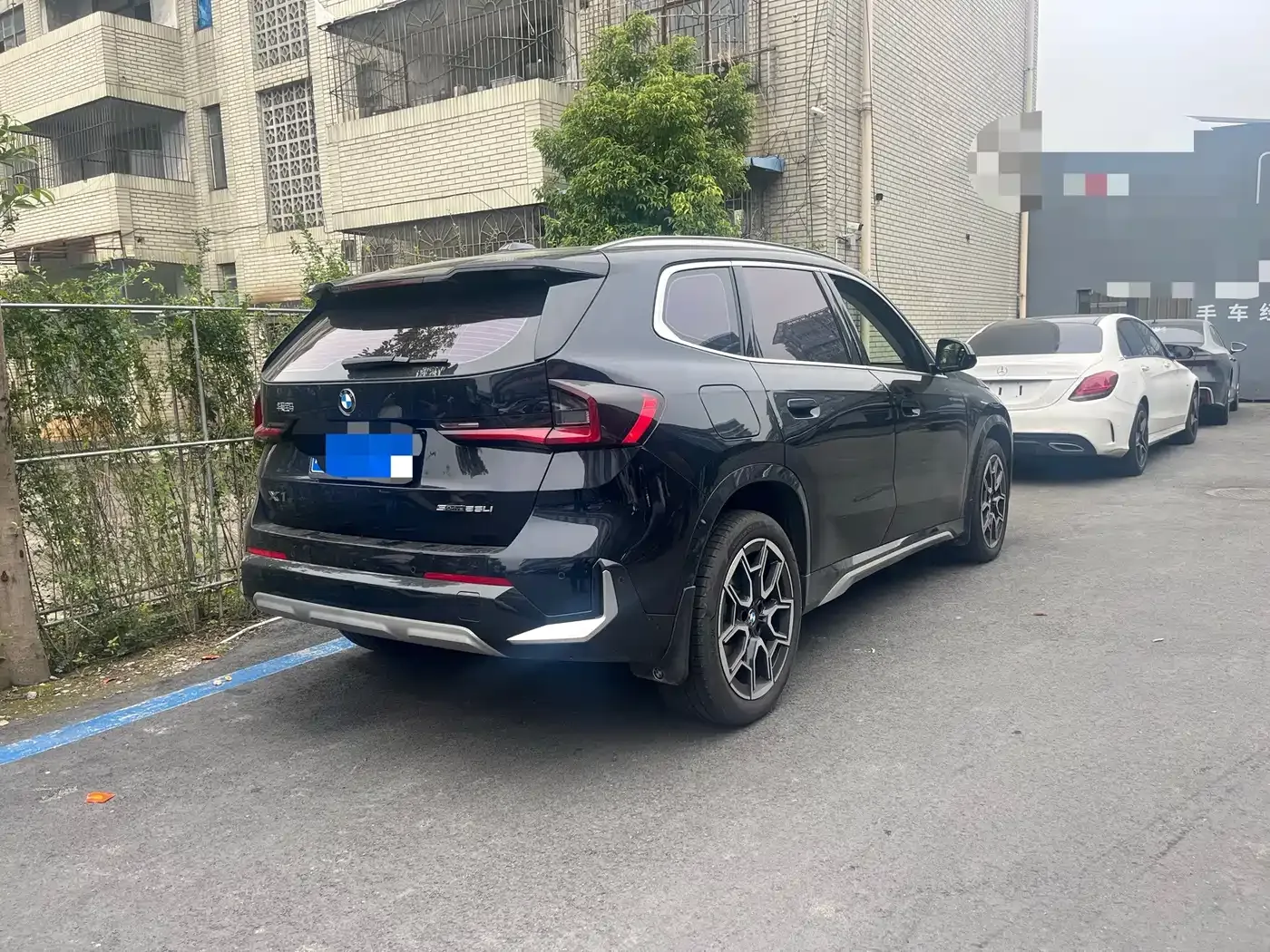 BMW X1 sDrive25Li X Design Package 2025 — фото 10