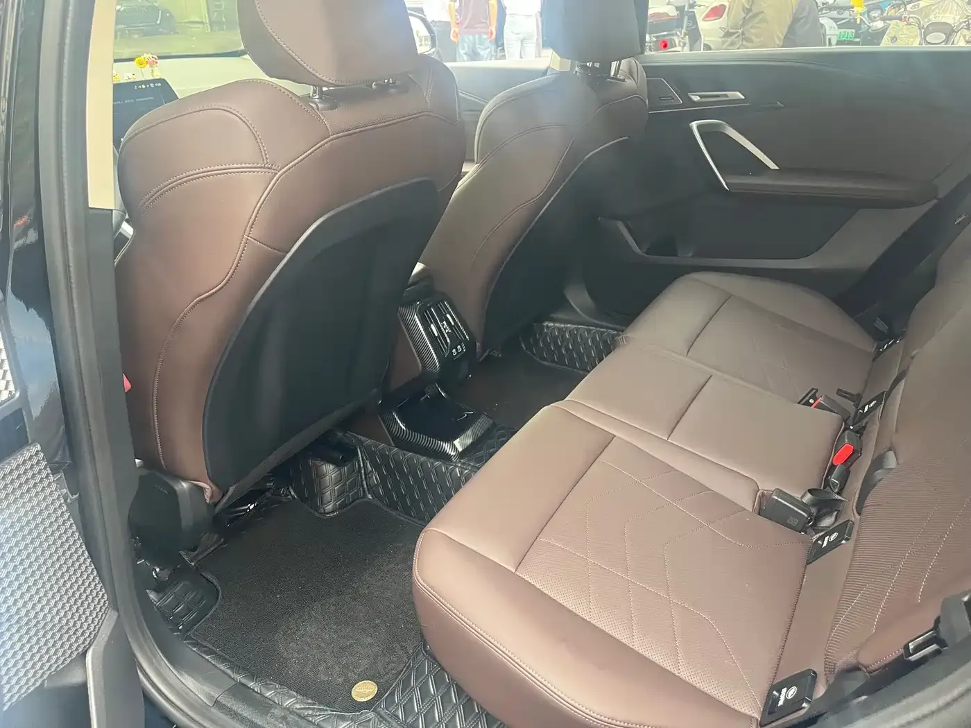 BMW X1 sDrive25Li X Design Package 2025 — фото 6