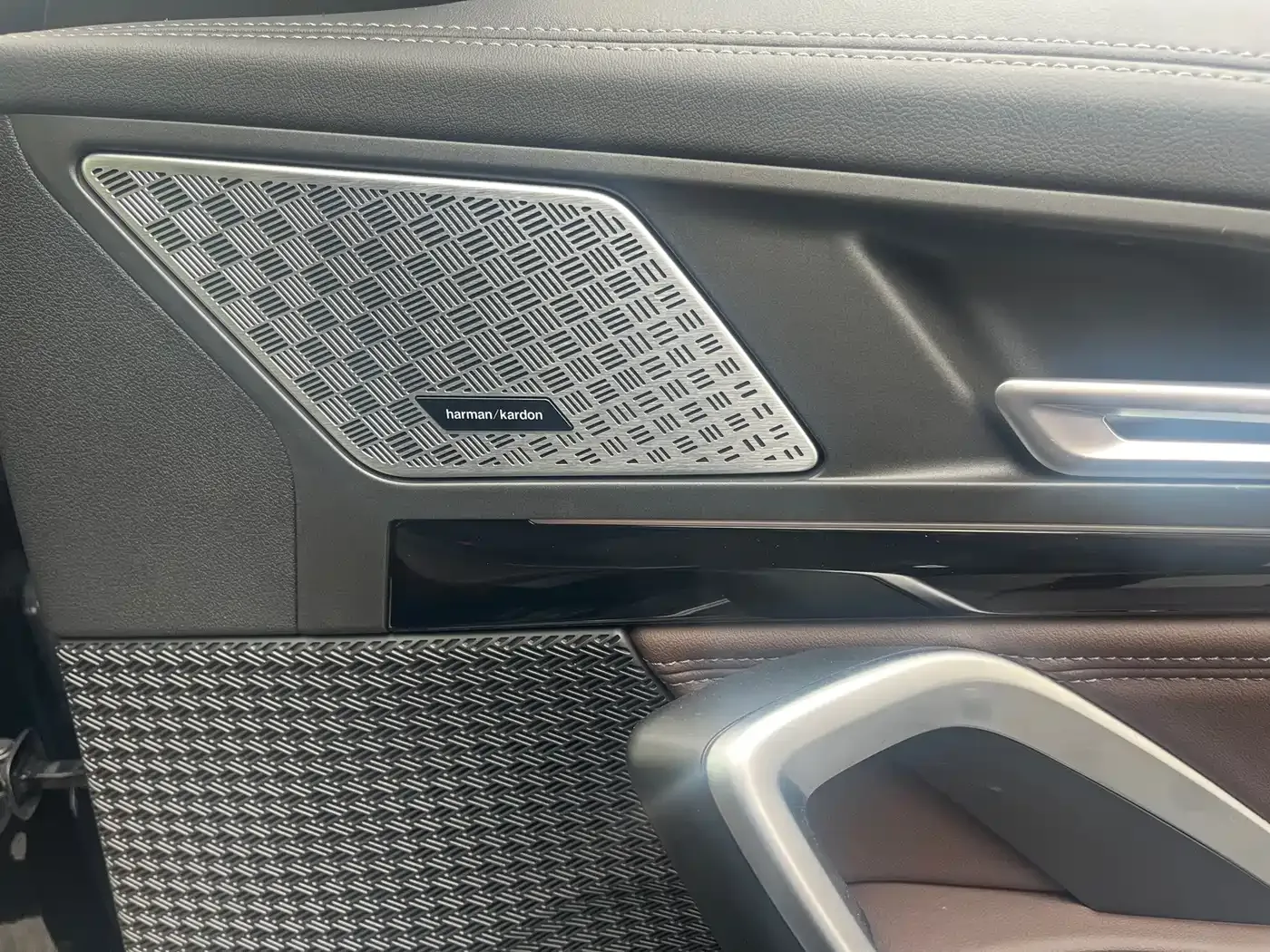 BMW X1 sDrive25Li X Design Package 2025 — фото 7