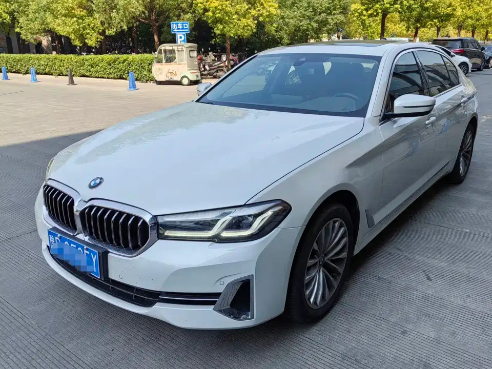 BMW 5 Series Model Second Facelift 525Li Luxury Package 2023