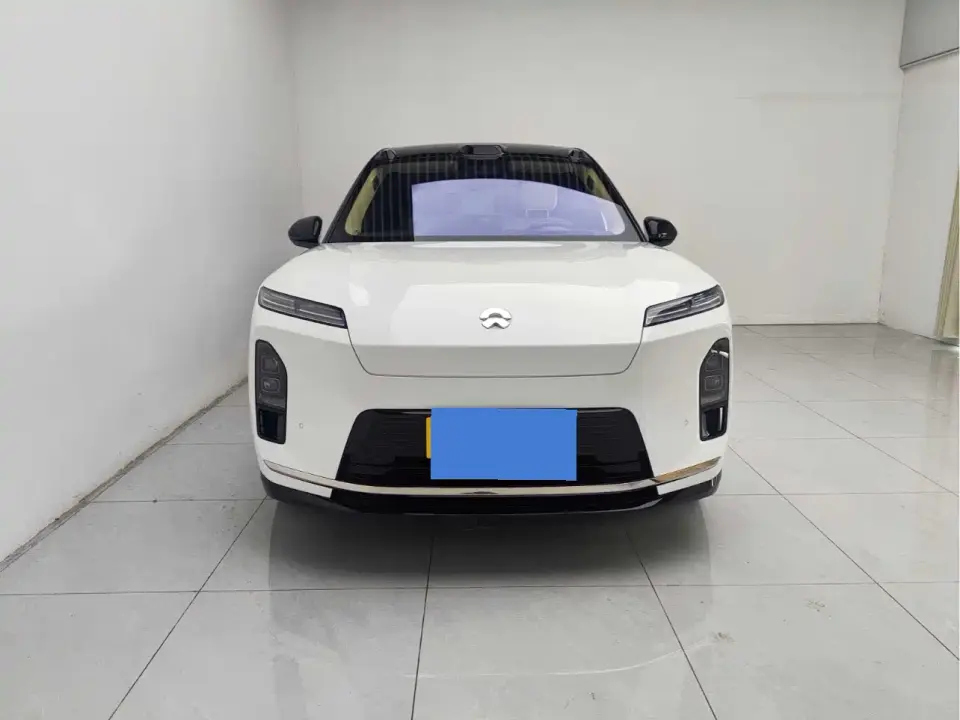 NIO ES8 Base Model 2025