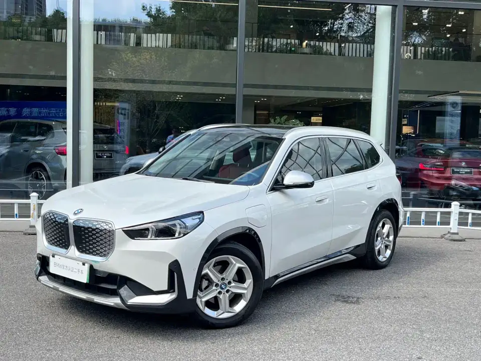 BMW iX1 eDrive25L X Design Package 2025