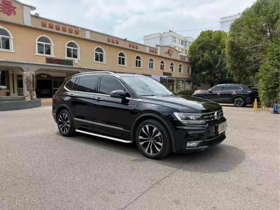 Volkswagen Tiguan L 330TSI Automatic 2WD R-Line Premium 2021