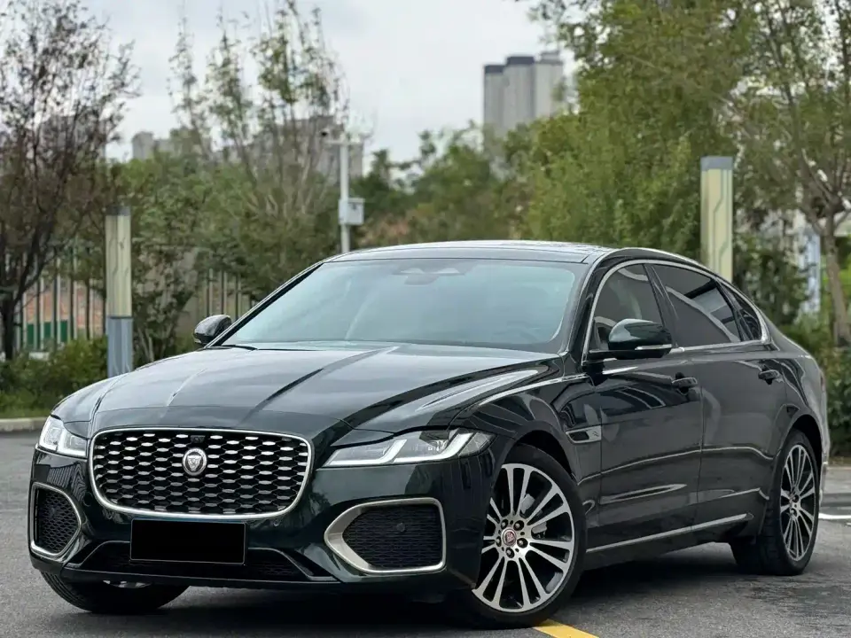 Jaguar XFL 2.0T P250 FWD Luxury Edition 2025