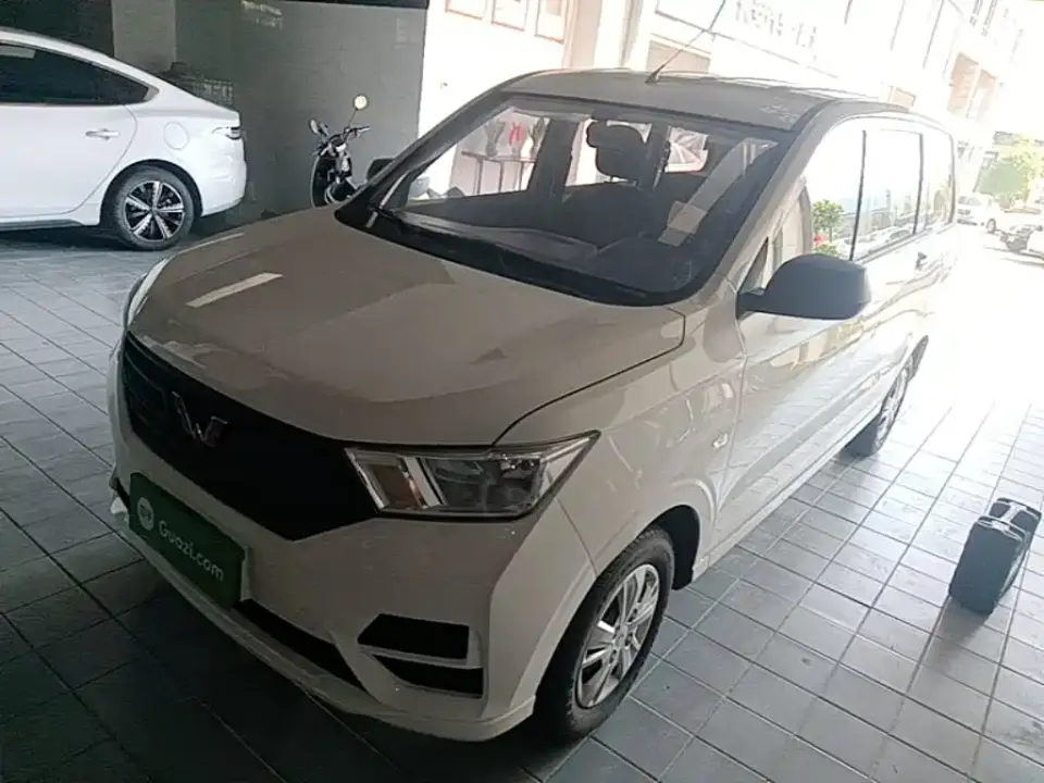 Wuling Motors Wuling Hongguang 1.5L S Basic LAR 2025