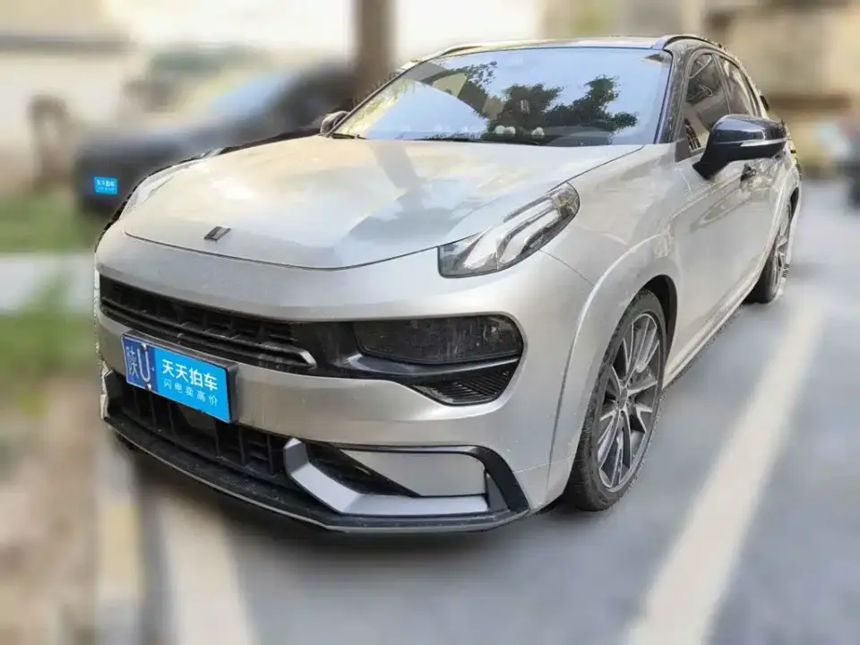 Lynk & Co 02 Hatchback 2.0TD Pro 2022