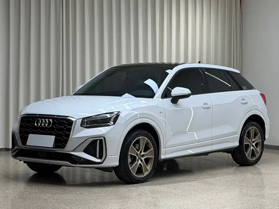 Audi Q2L 35TFSI Fashion Sport 2023