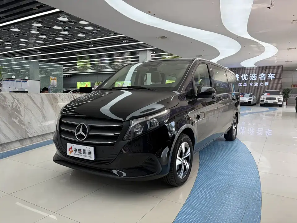 Mercedes-Benz Vito 2.0T Business 7-Seater 2024