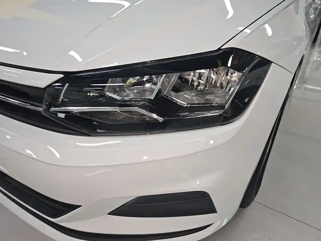 Volkswagen Polo Plus 1.5L Auto Joyful Living Edition 2023 — фото 24