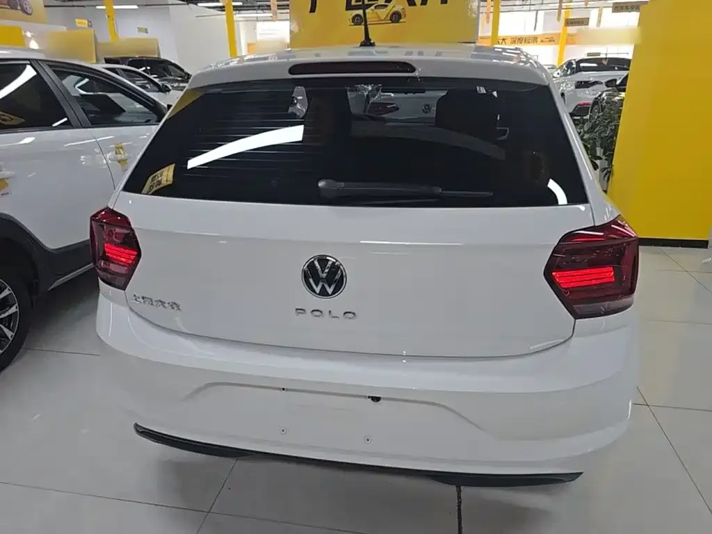 Volkswagen Polo Plus 1.5L Auto Joyful Living Edition 2023 — фото 6