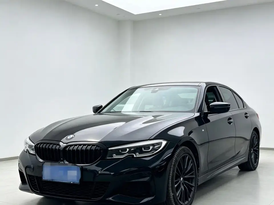 BMW 3 Series 325i M Sport Night Edition 2021