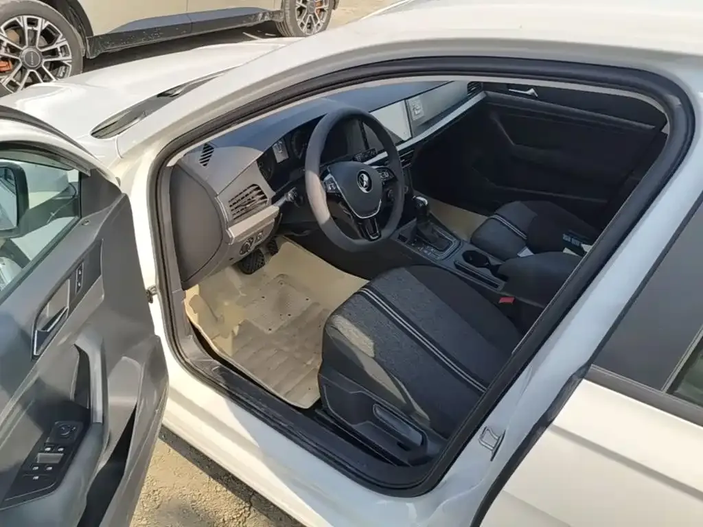 Volkswagen Lavida 1.5L Auto Trend Edition 2022 — фото 16