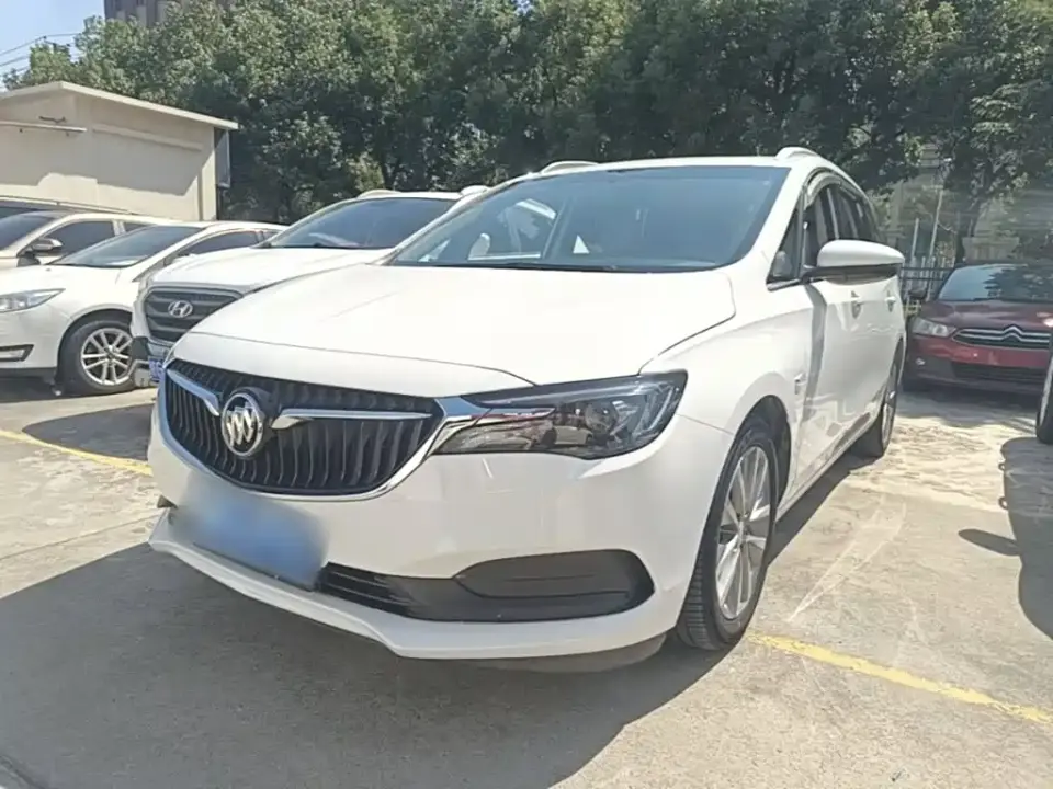 Buick GL6 323T Mild Hybrid Connected Luxury 2022