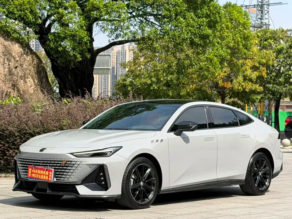 Changan UNI-V 1.5T Premium Model 2022